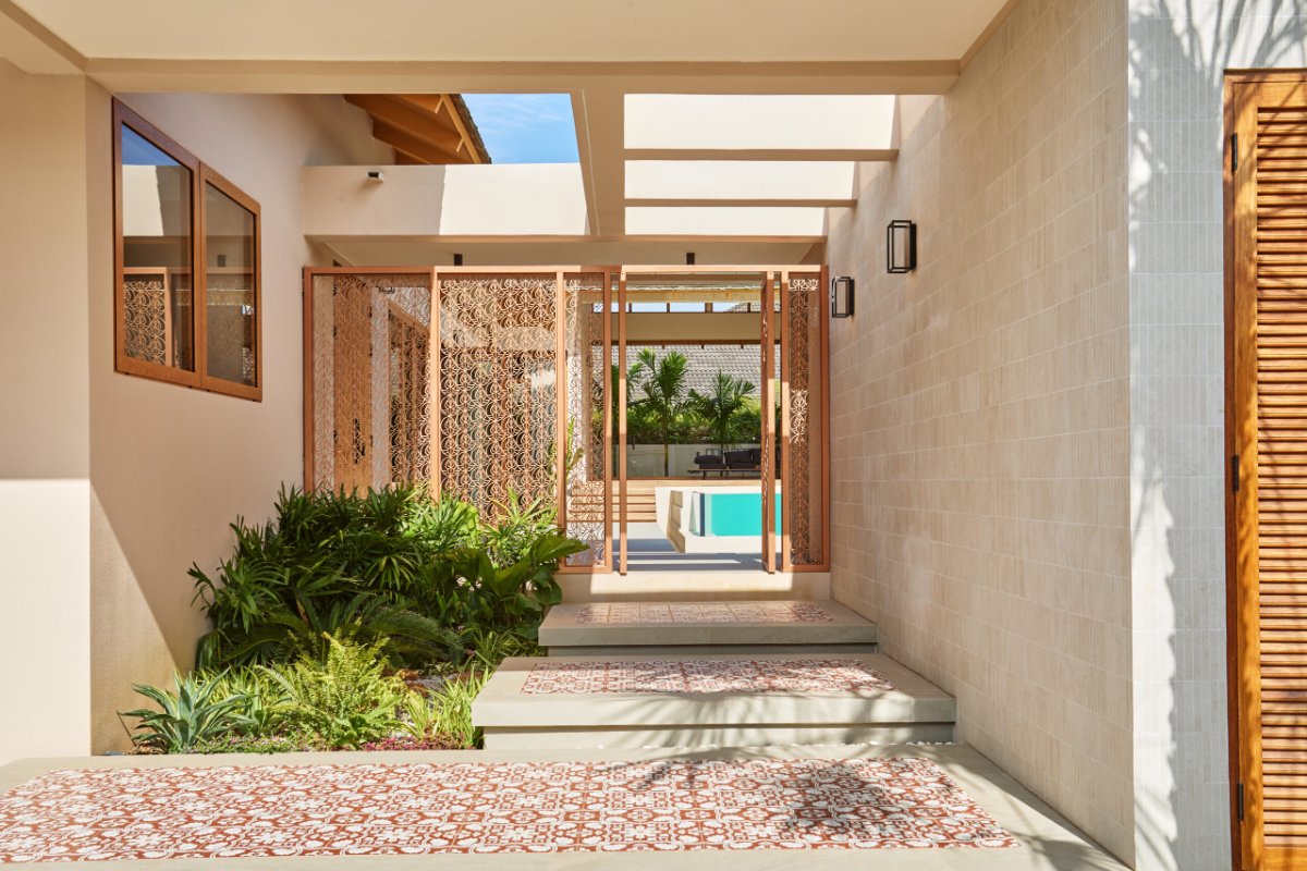 Interior view of 4 Bedroom Private Pool Villa With Large Land Plot Near Boat Avenue - Celestia Villas