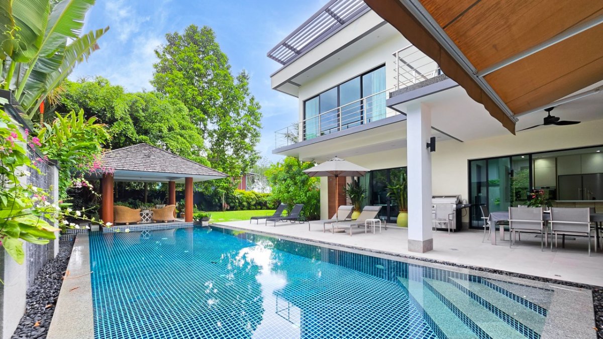Spacious 3-Bedroom Family Pool Villa for Sale in Pasak, Cherng Talay