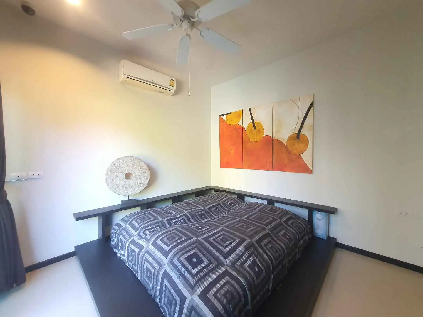 Interior view of 4 Bedroom Pool Villa in Two Villas Kok Yang Estate in Naiharn for Sale