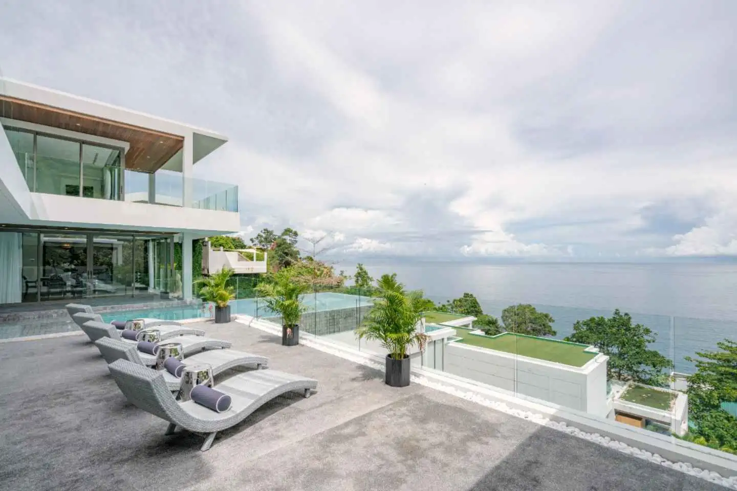 Millionaires’ Mile Sea View Villa for Sale in Kamala Phuket - Villa Silver Moon - Cape Amarin Estate - Photo 2