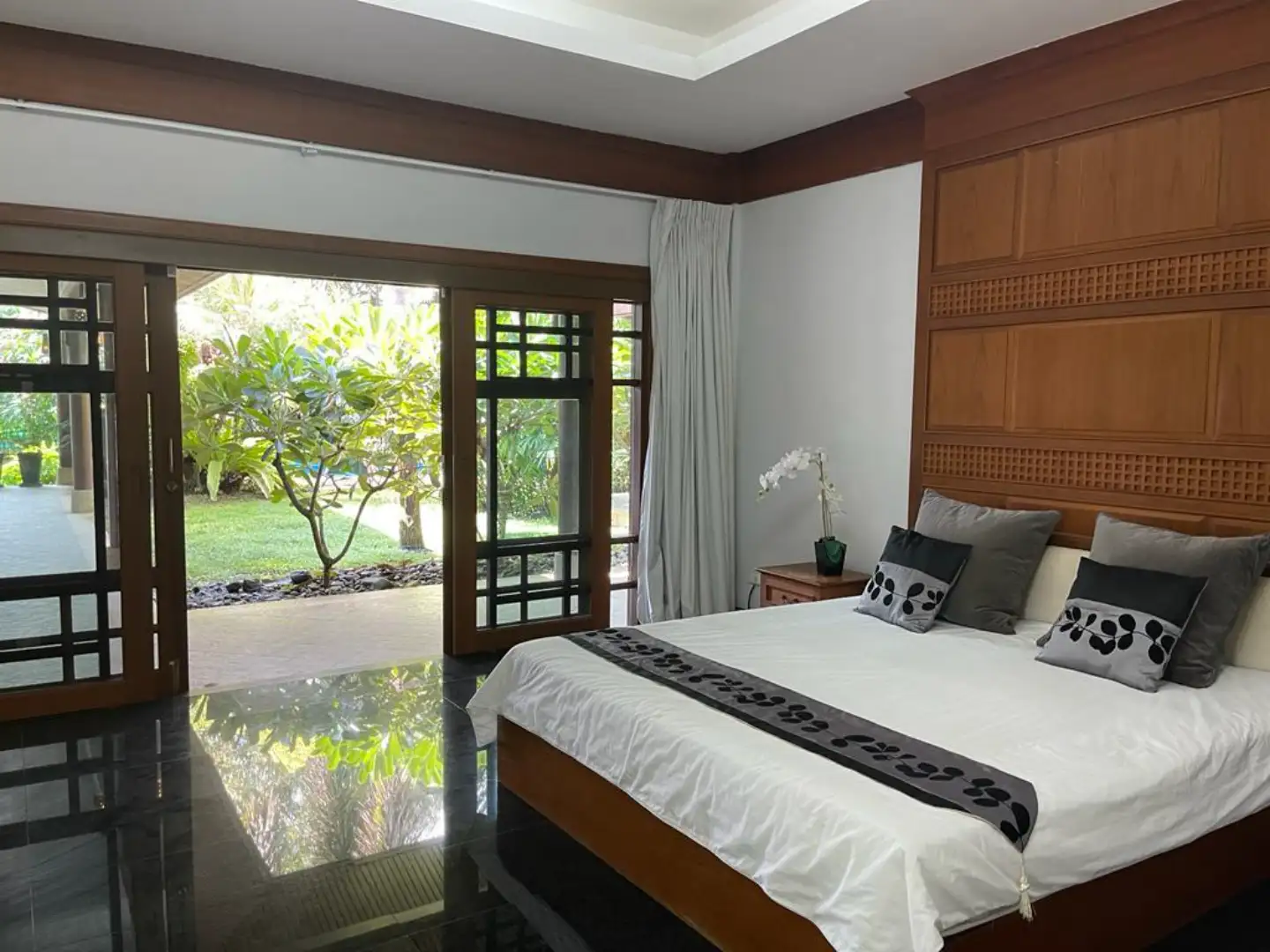 Interior view of 3 Bedroom Standalone Private Pool Villa For Sale in Surin Beach