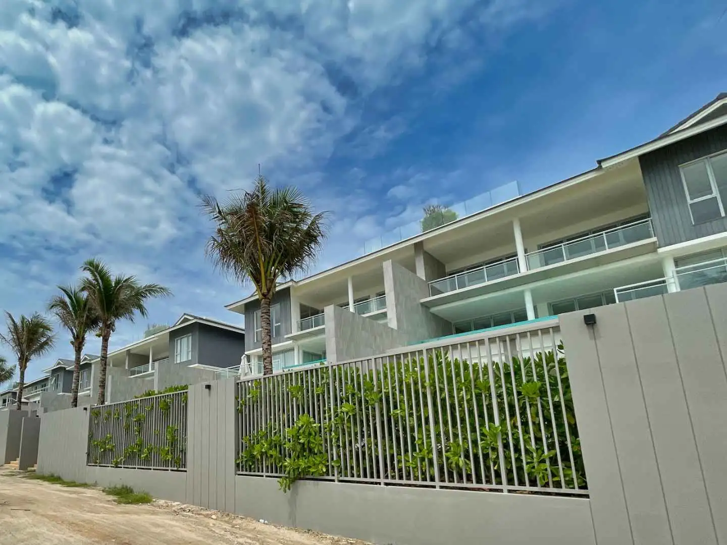 Interior view of 2 Bedroom Resale At Angsana Beachfront Residences