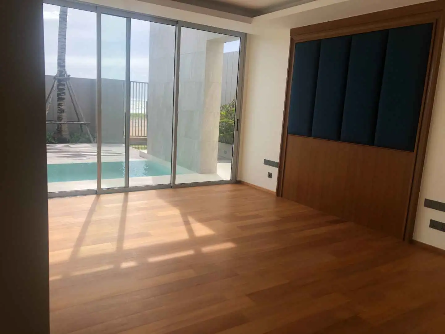 Interior view of 2 Bedroom Resale At Angsana Beachfront Residences