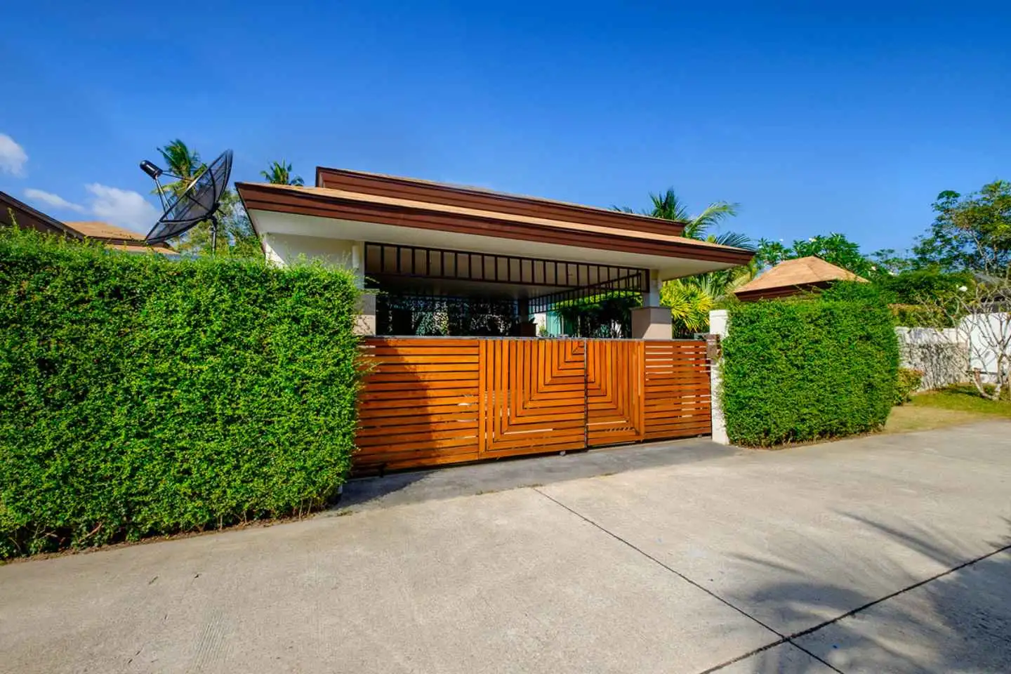 Villa With Large Land Plot At Tanode Estate For Sale - Photo 4