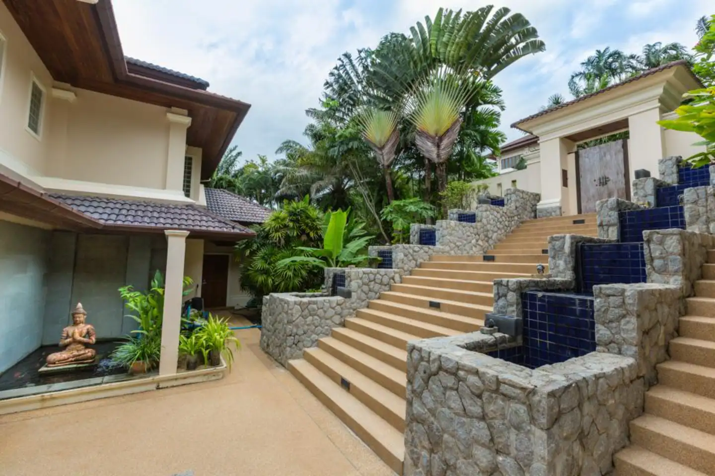 Interior view of 6 Bedroom Villa For Sale In Lakewood Hills, Layan, Phuket