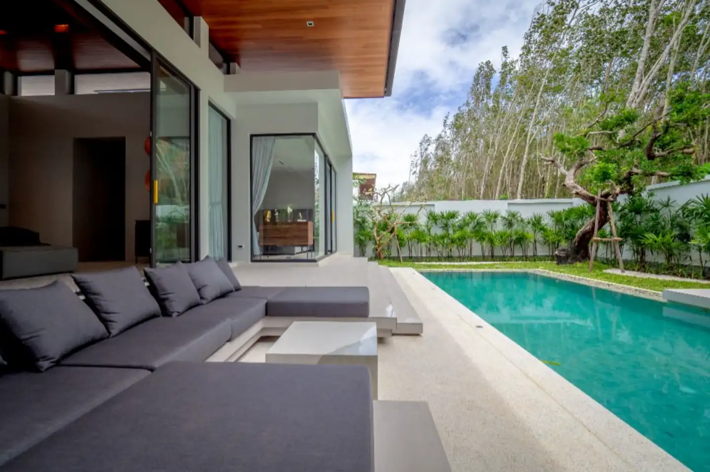 Botanica Modern Loft – 4 Bedroom - Photo 8