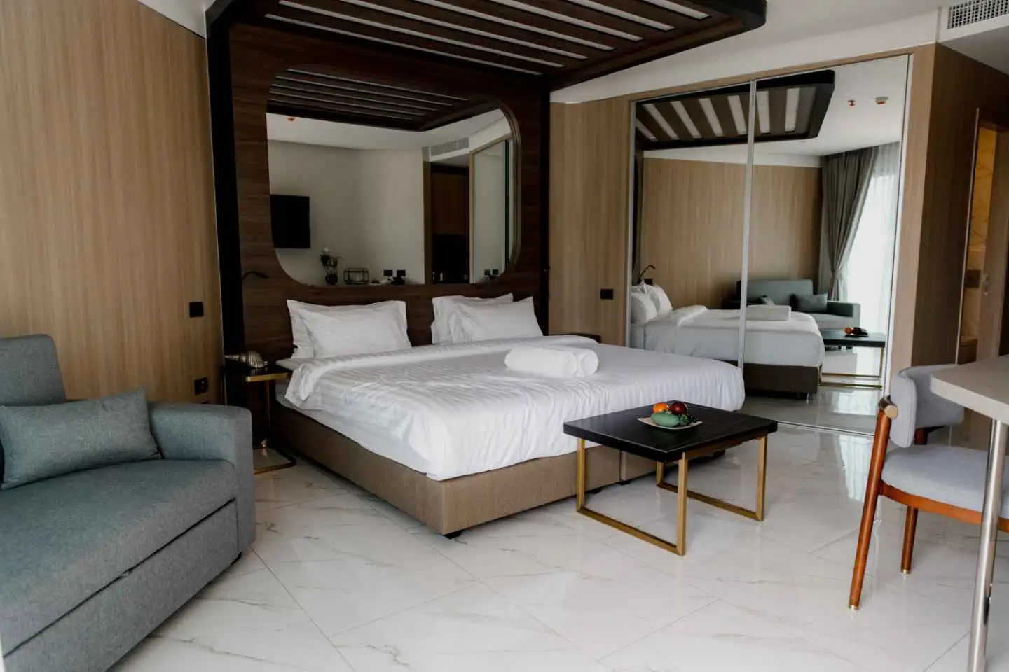 Exterior view of Sole Mio Condominium