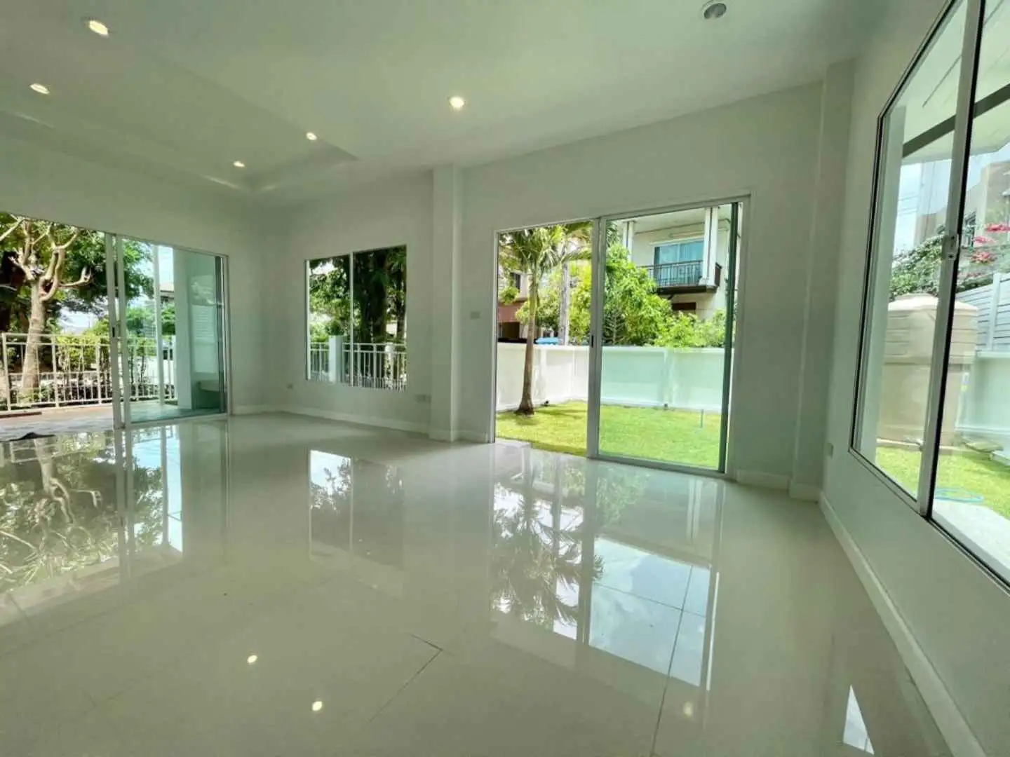 Interior view of Renovated 3 Bedroom House For Sale In Paklok