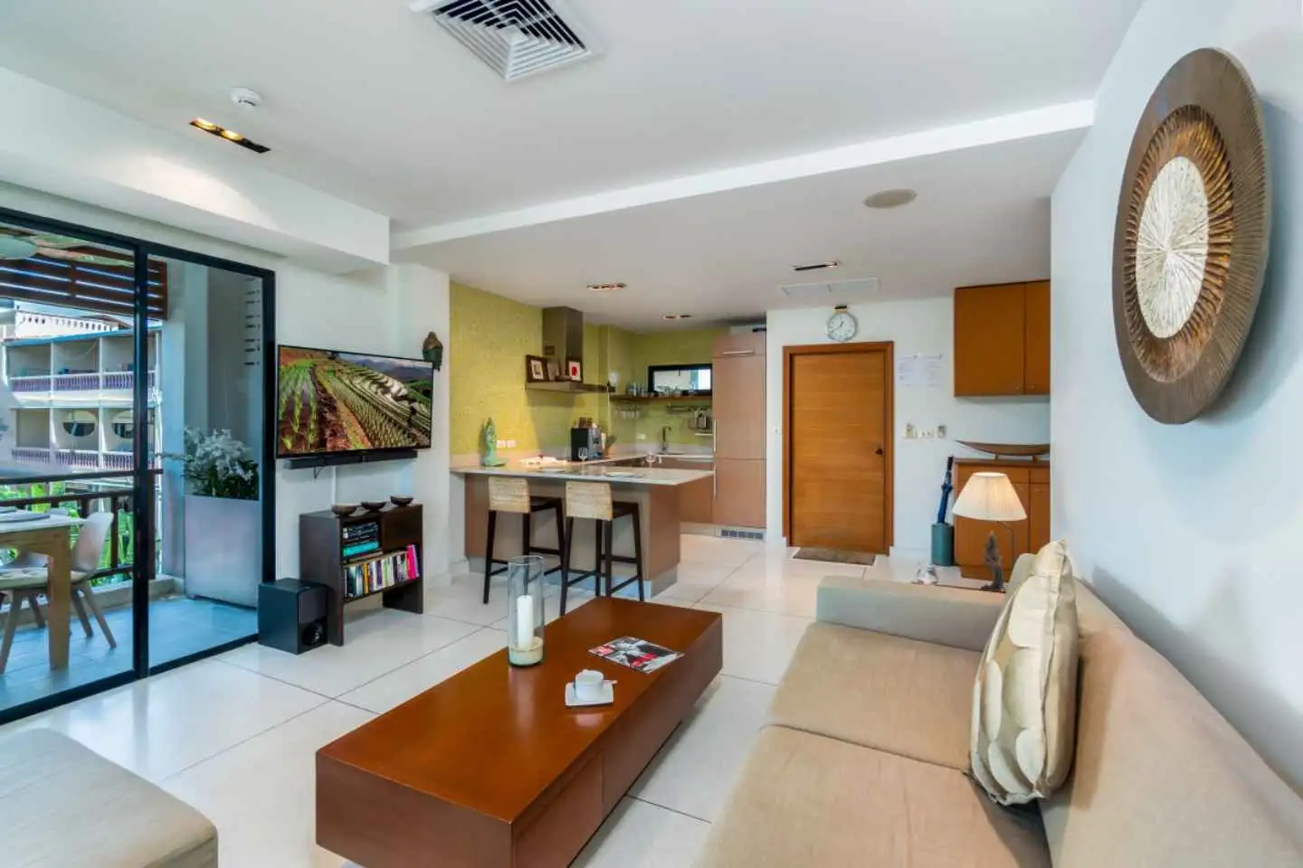 Interior view of 2 Bedroom Foreign Freehold Condo for Sale in Surin Sabai