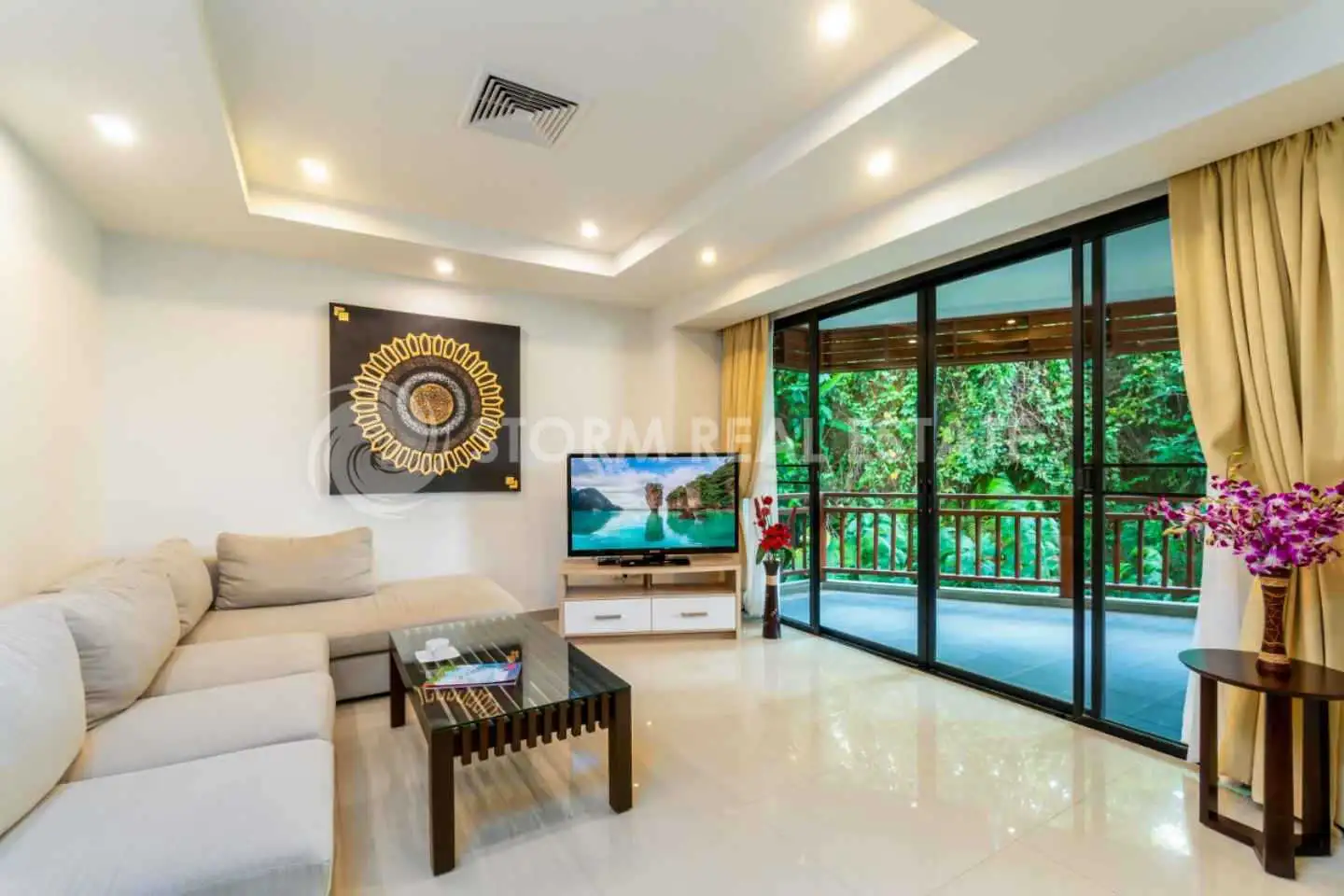 1 Bedroom Foreign Freehold Condo for Sale in Surin Sabai