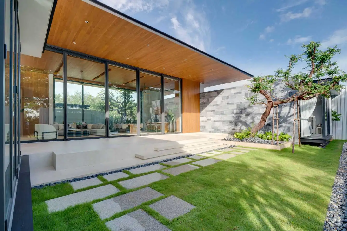 5 Bedroom Modern Zen Design Villa for Sale at Botanica Grand Avenue – GFC Type Villa - Photo 6
