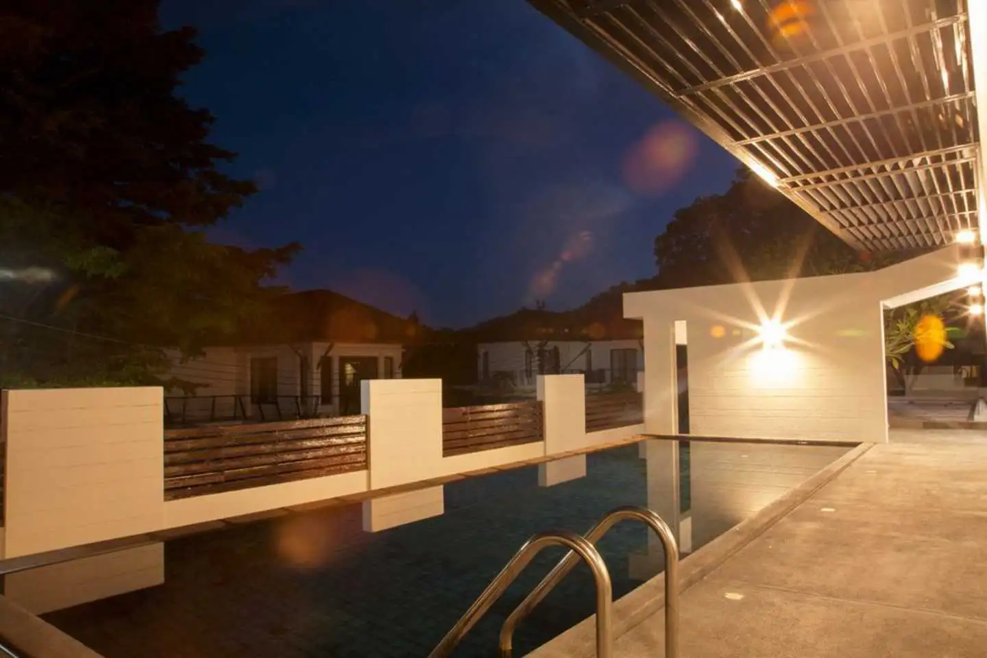 3 Bedroom Pool Villa For Sale In Loch Palm - Photo 5