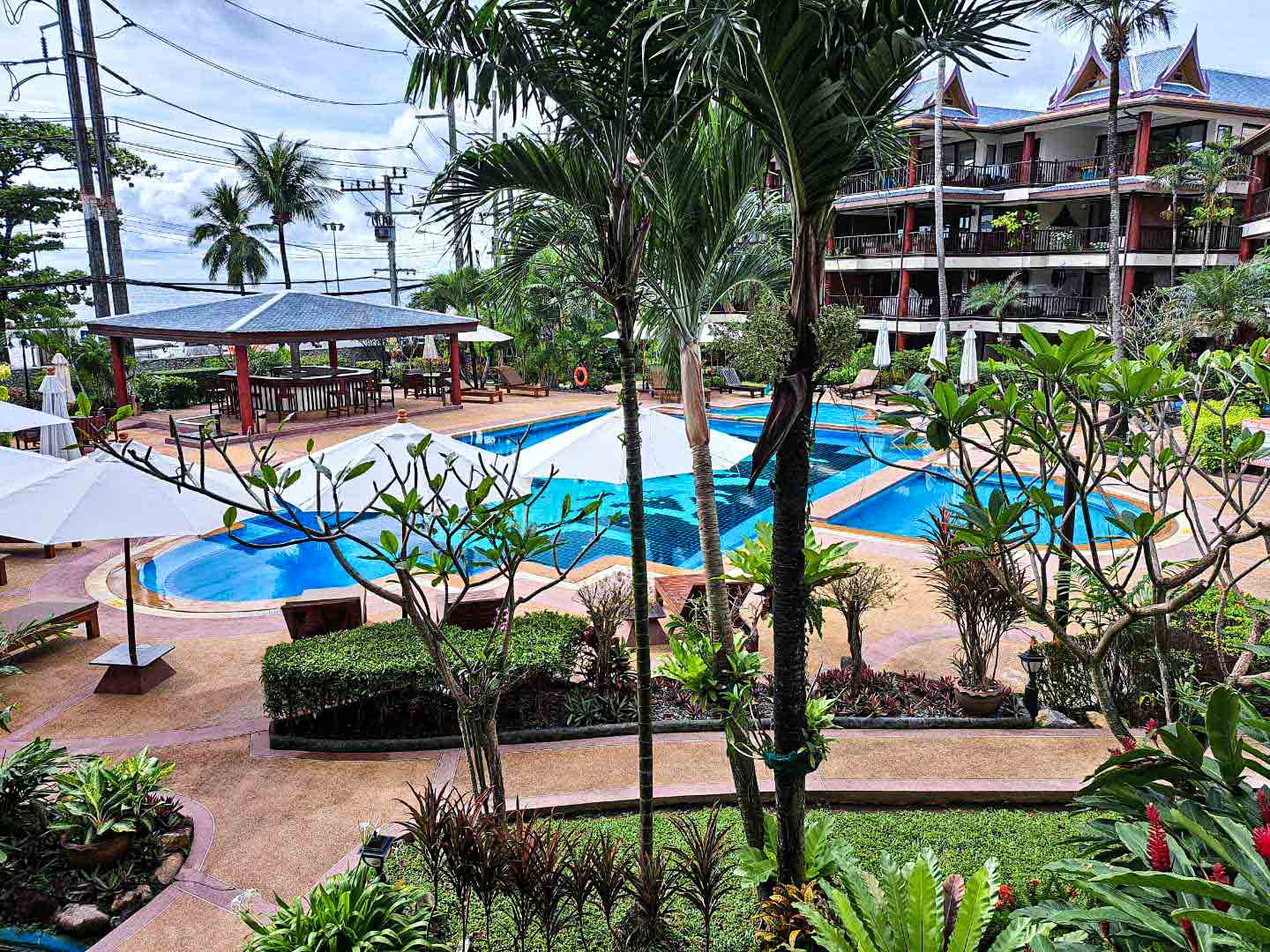 2 Bedroom Freehold Sea View Apartment In Kalim Residence For Sale