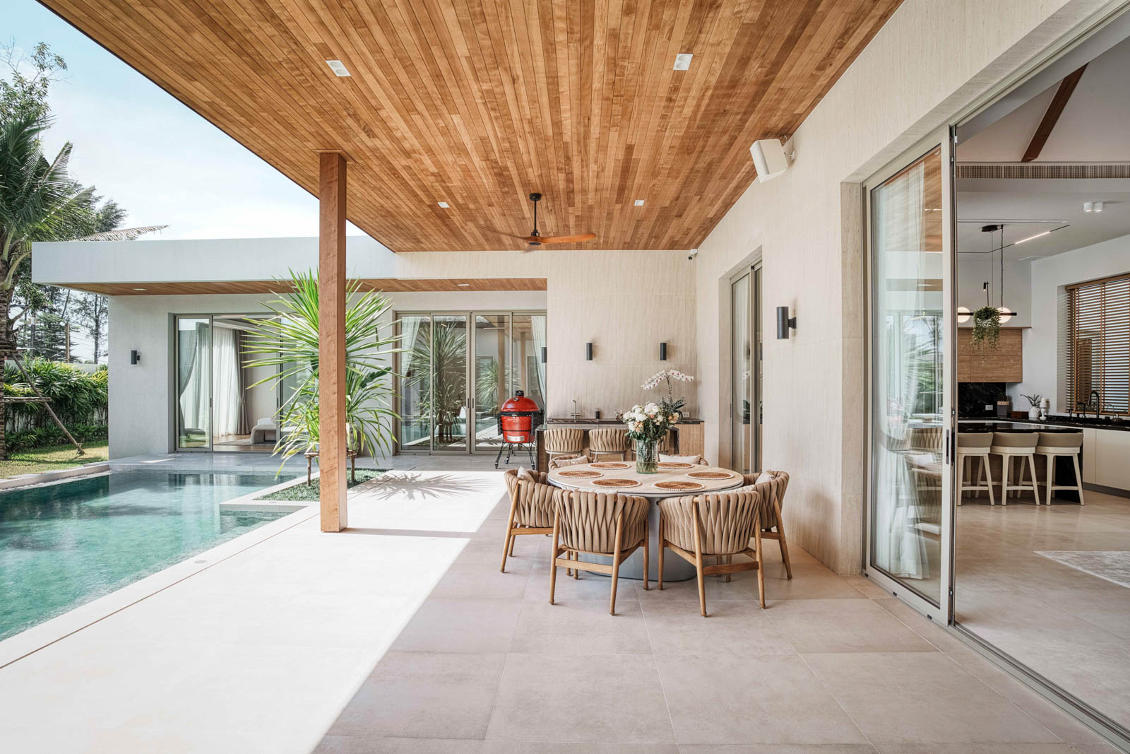 Luxury 4 Bedroom Villa for Sale in Phase 2 of Layan Lucky, Phuket - Spacious Plots - Photo 8