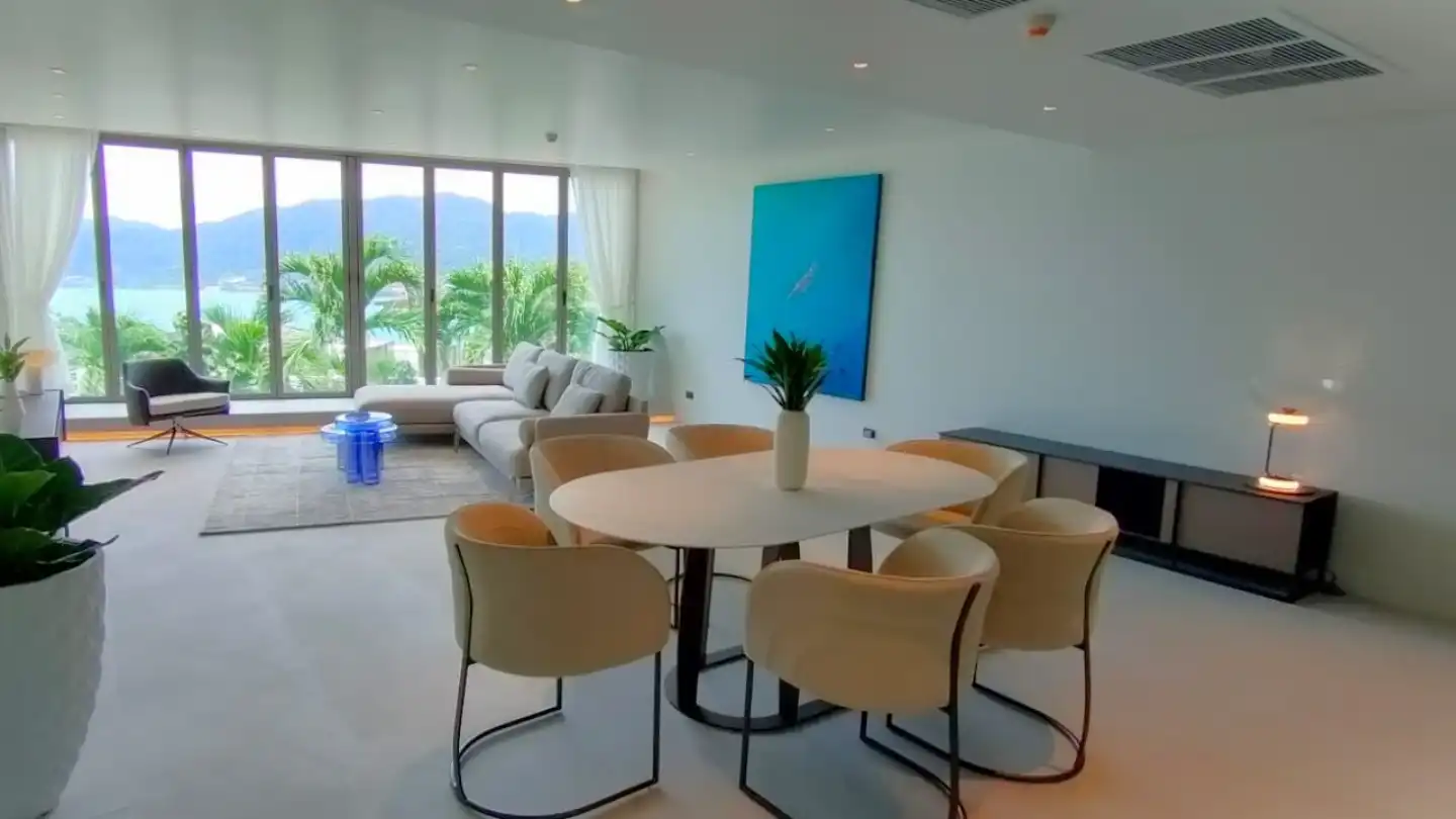 Interior view of Bluepoint Condo - 2 Bedroom Pool Access