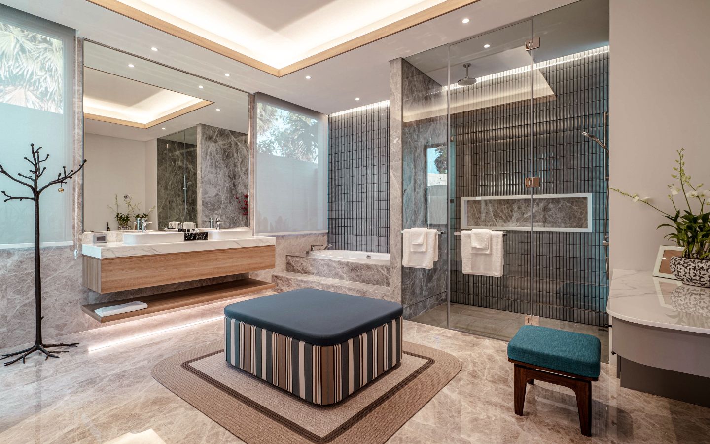 Interior view of 4 Bedroom Pool Villa for Sale in Alinda Villas, Thalang - Near Beach & Schools