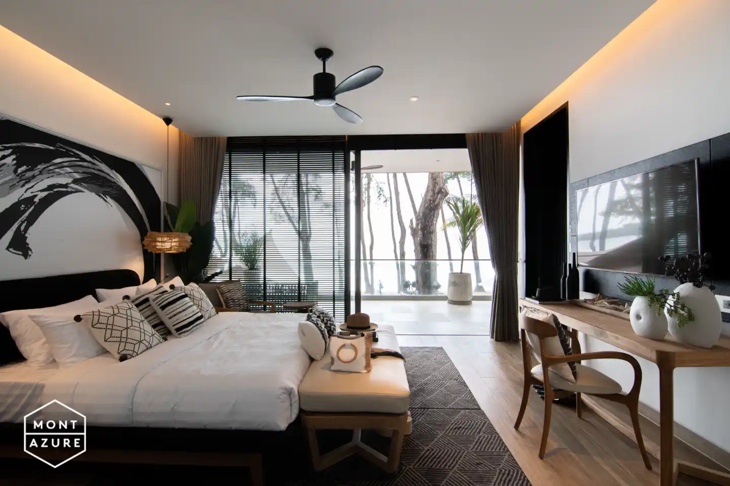 M Gallery Residences Montazure - Smaller Studio - Photo 5