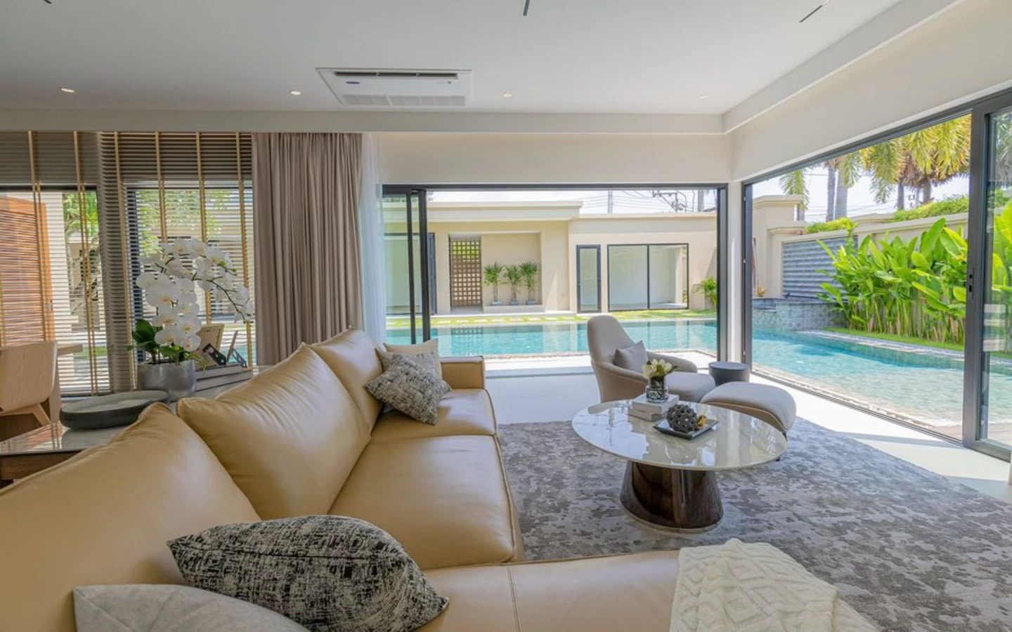 The Residence Villa - Photo 9