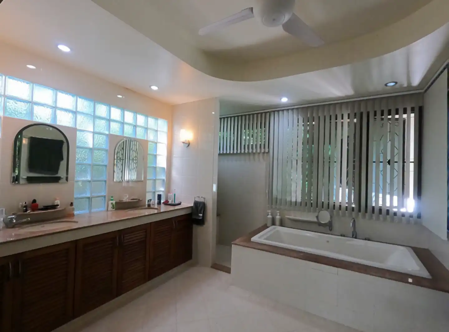 Interior view of 4 Bedroom Resale Villa Near Big Buddha