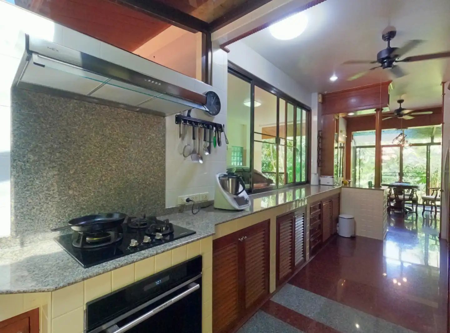 Interior view of 4 Bedroom Resale Villa Near Big Buddha