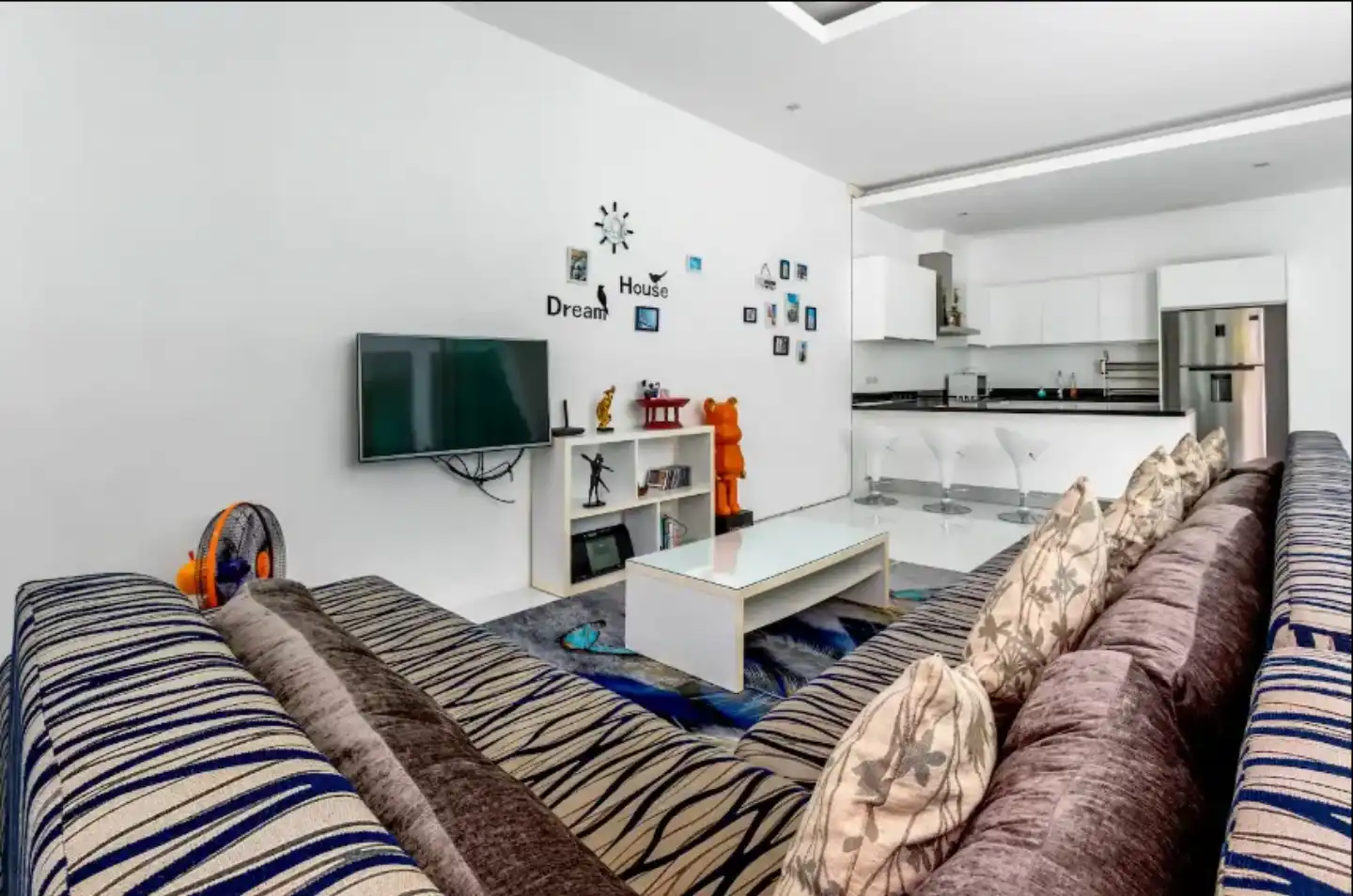 Interior view of 4 Bedroom Pool Villa for Sale at Nathong Village, Kamala