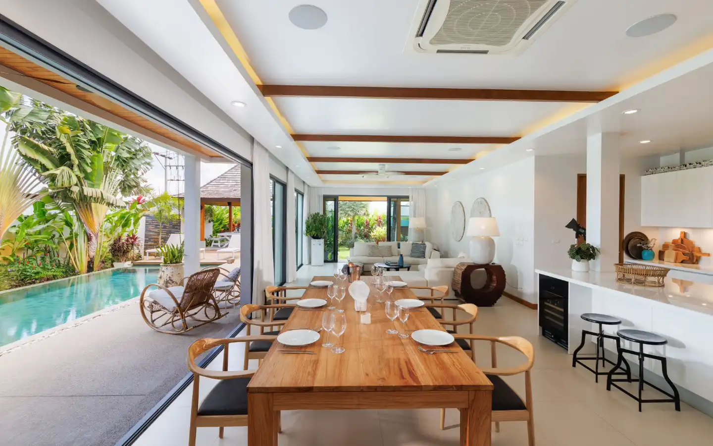 Interior view of 4 Bedroom Luxury Villa with Massive Land Plot