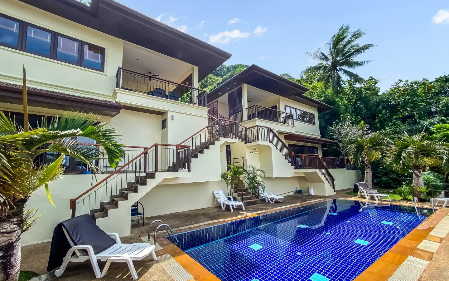 Twin Houses with a Large Land Plot for Sale in Kata