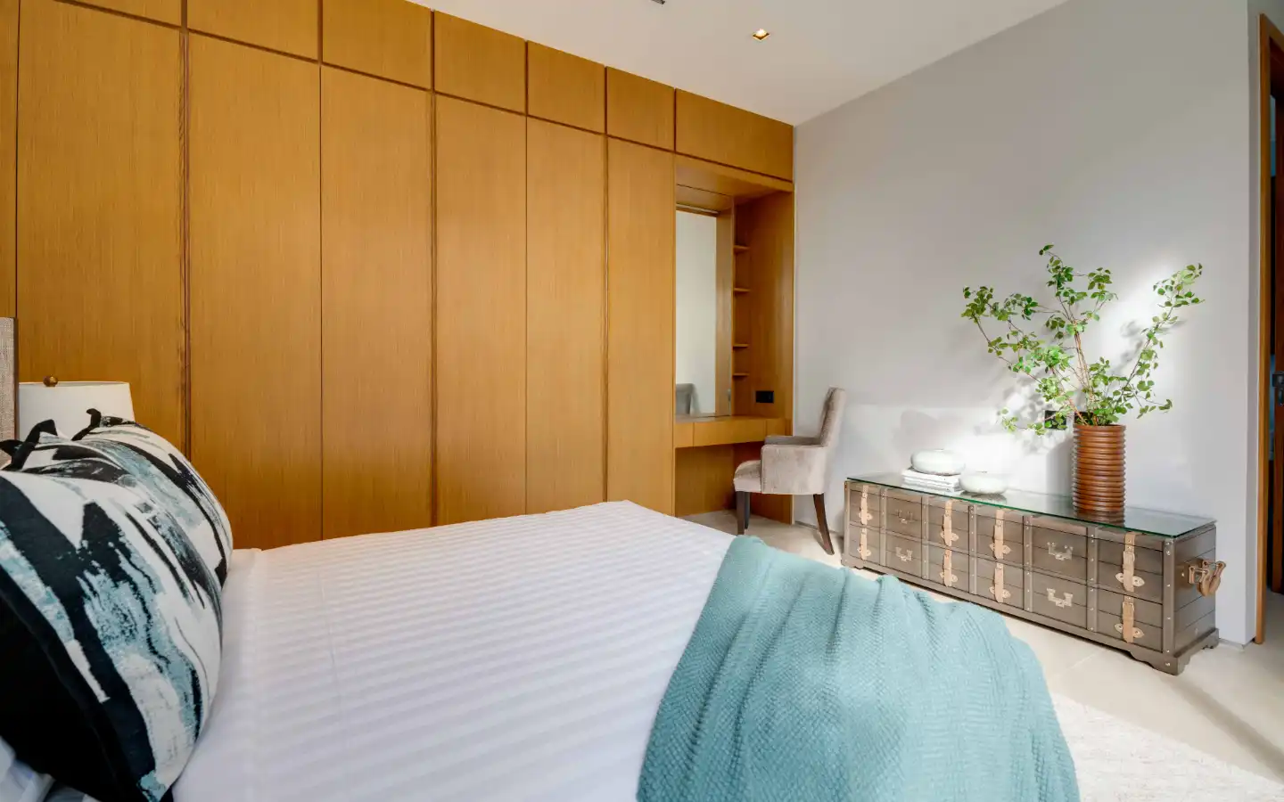 Interior view of Resale 4 Bedroom Villa at Botanica Foresta, Zone A