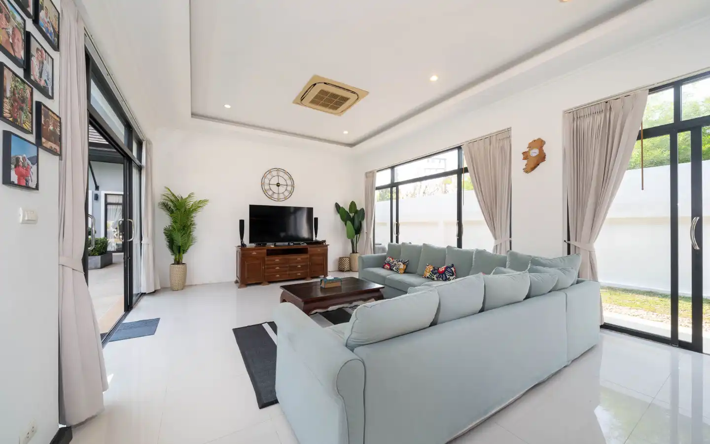 Interior view of 4 Bedroom Resale Pool Villa at Bua Sawan on Pasak 12, Cherngtalay, Phuket