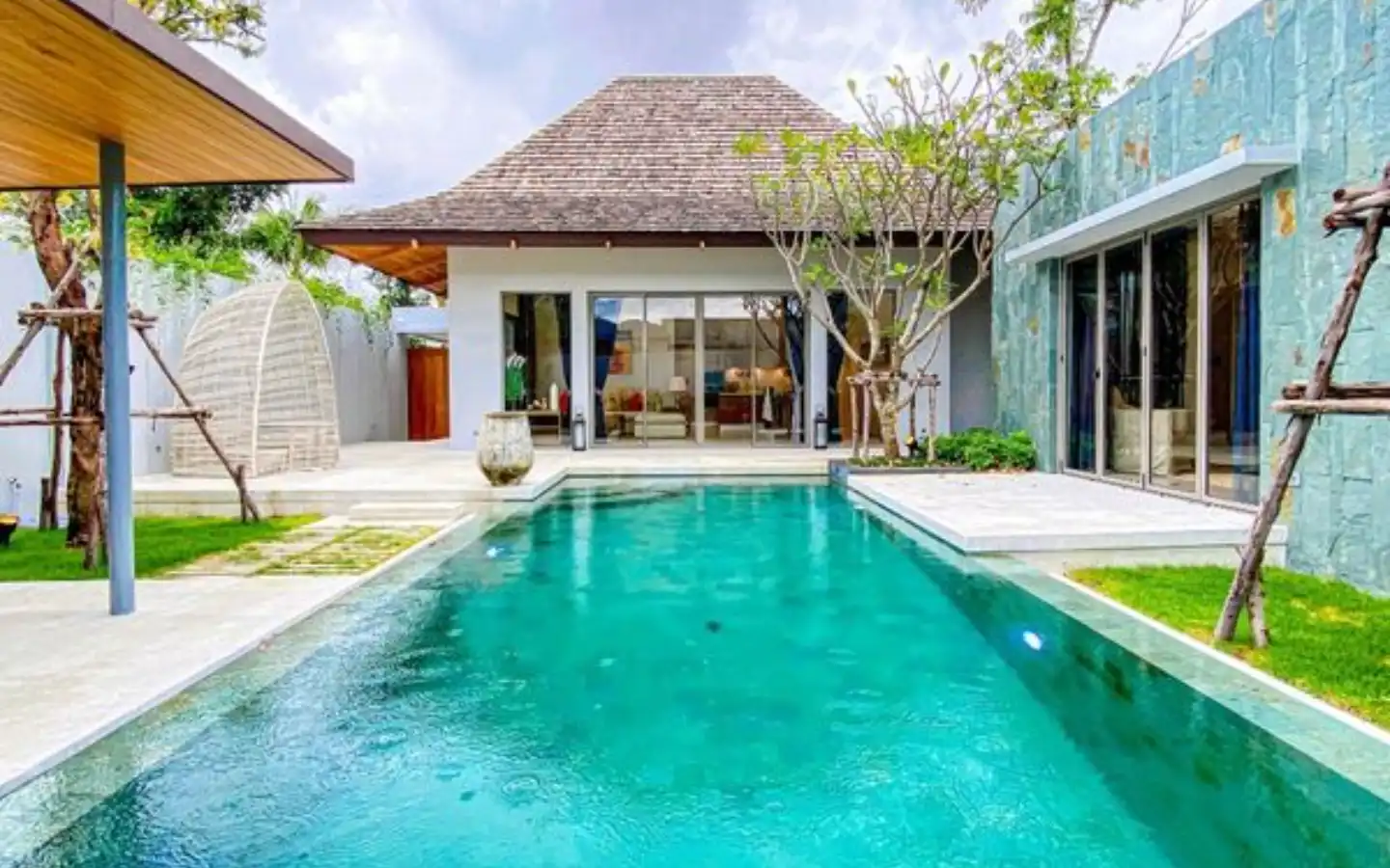 Luxurious 2 Bedroom Resale Villa in Anchan Hills on Pasak 8, Cherngtalay, Phuket