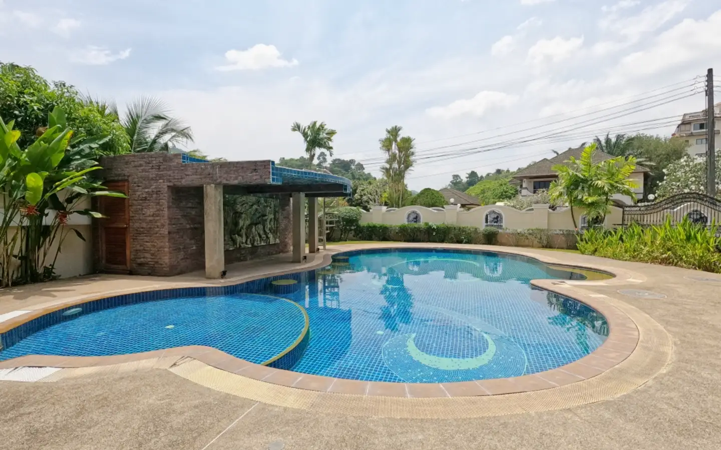 Interior view of 6 Bedroom Private Pool Villa for Sale in Kathu