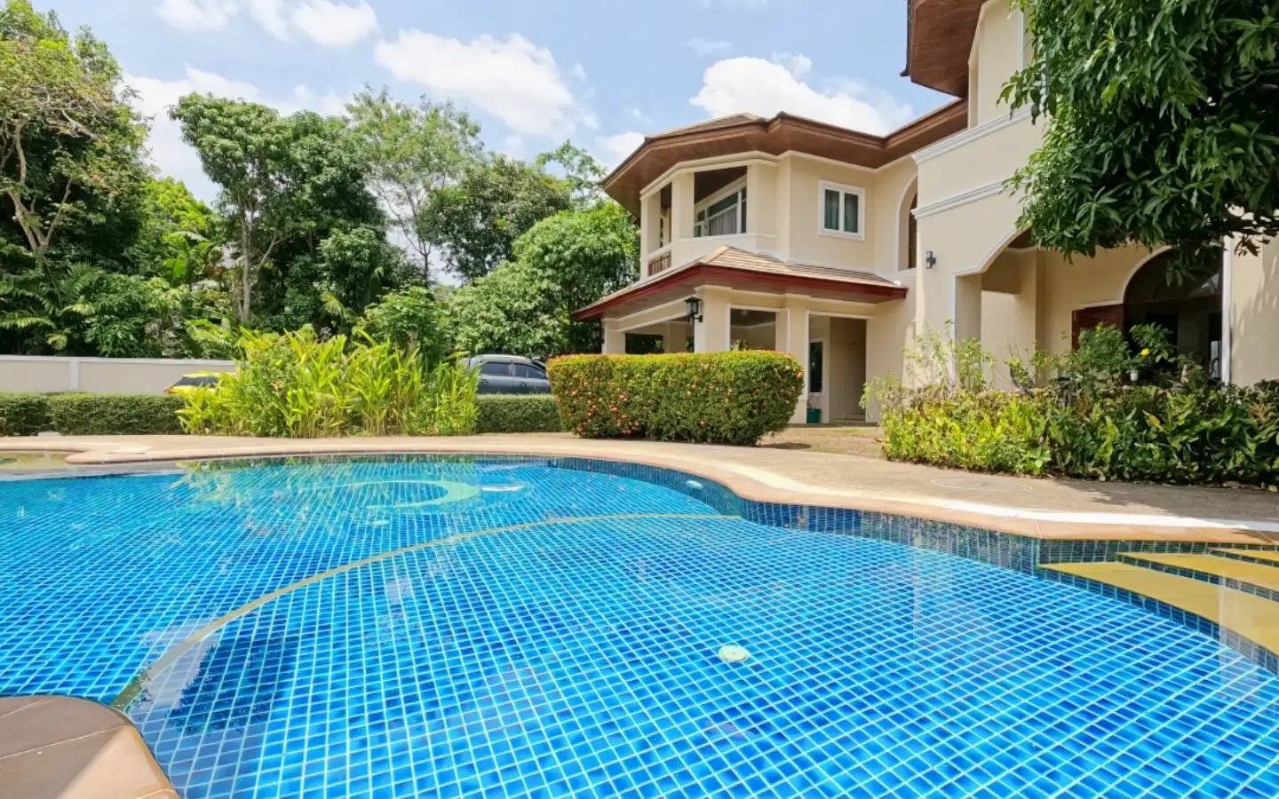 Interior view of 6 Bedroom Private Pool Villa for Sale in Kathu