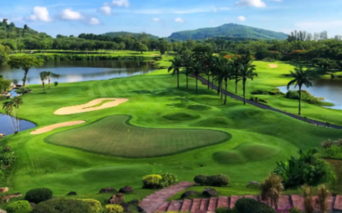 Interior view of Luxury 3 Bedroom Condominium for Sale in Blue Canyon Golf Course