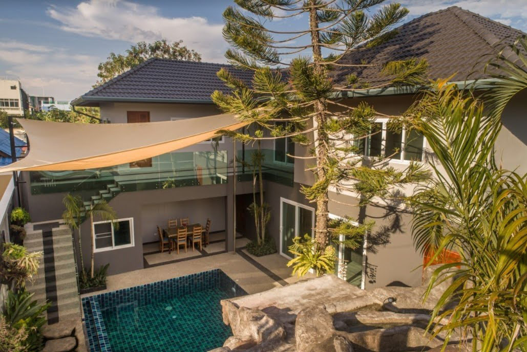 Modern 4-Bedroom Pool Villa for Sale in Rawai - Photo 5