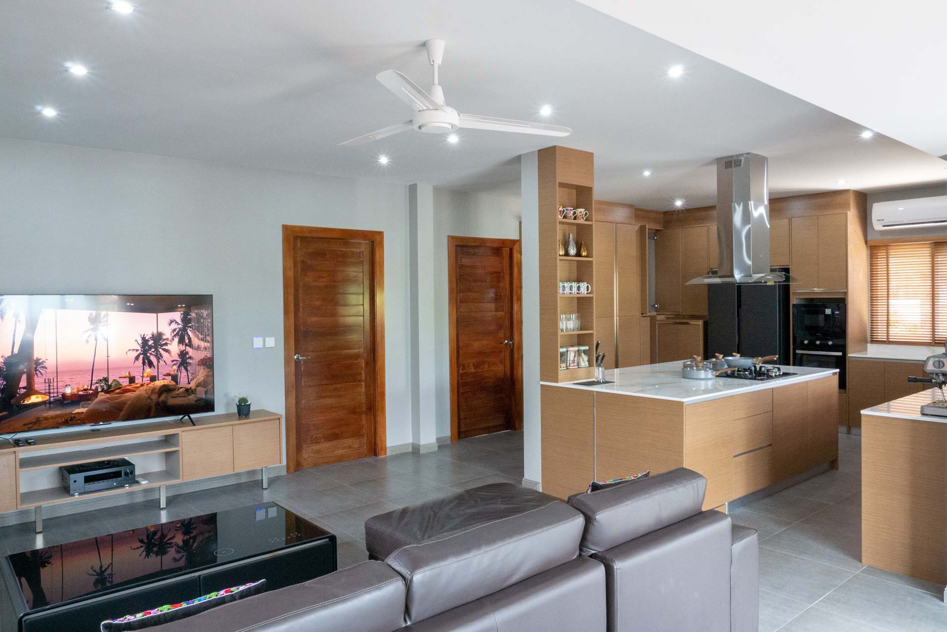 Fully Furnished Smart Home 4-Bedroom Villa for Sale in Rawai - Photo 6