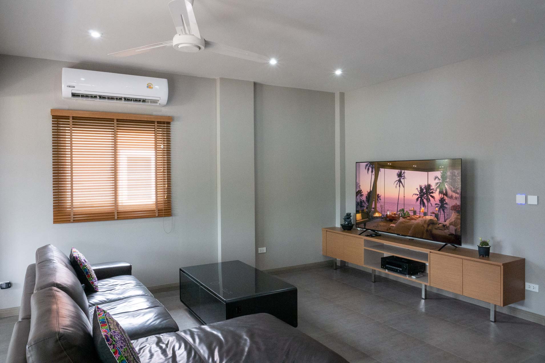 Fully Furnished Smart Home 4-Bedroom Villa for Sale in Rawai - Photo 8