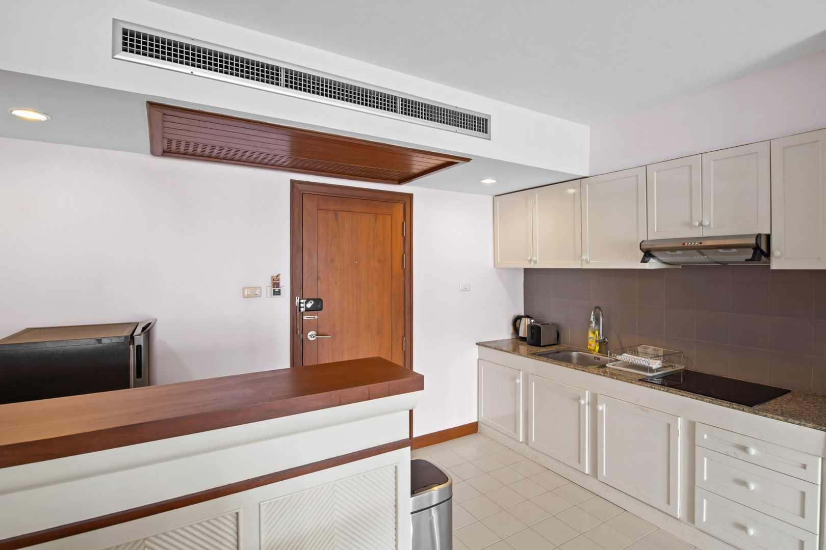 Exterior view of 1-Bed Foreign Freehold Condo For Sale in Sunset Beach Resort, Patong/Kalim