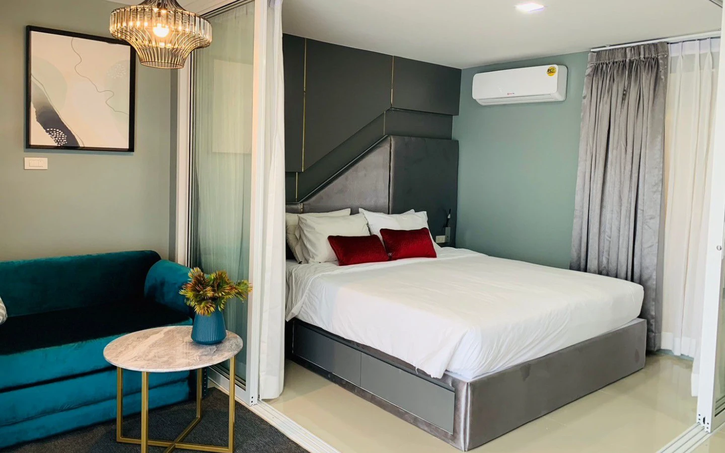Interior view of 1 Bedroom Condo for Sale at Bayshore Oceanview Patong