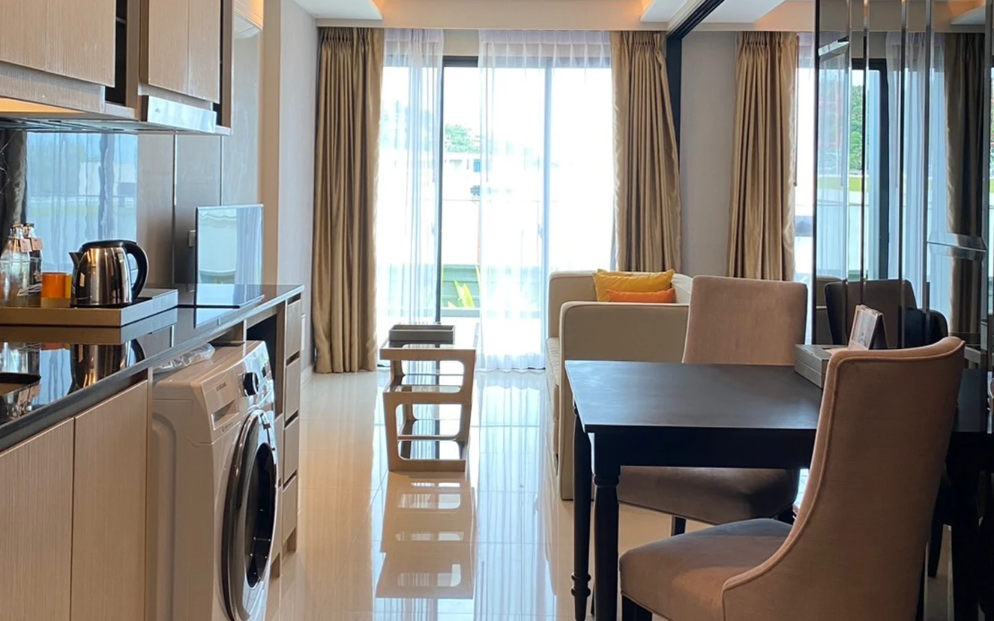 Interior view of 1 Bedroom Condo for Sale at Panora Mida Grande Surin - B103