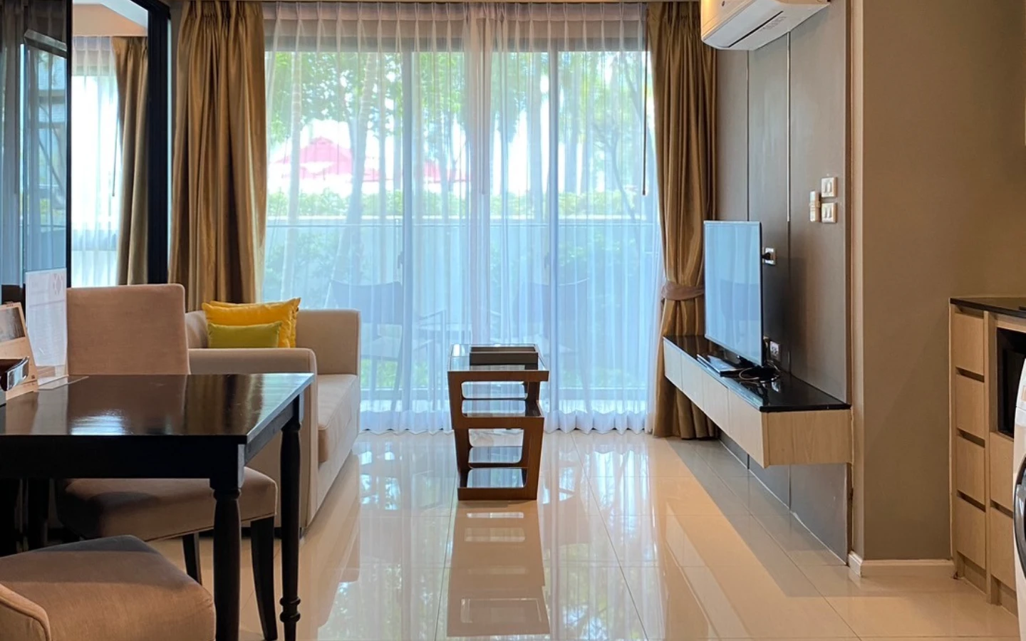 Interior view of 1 Bedroom Condo for Sale at Panora Mida Grande Surin - D103 - Standard Type