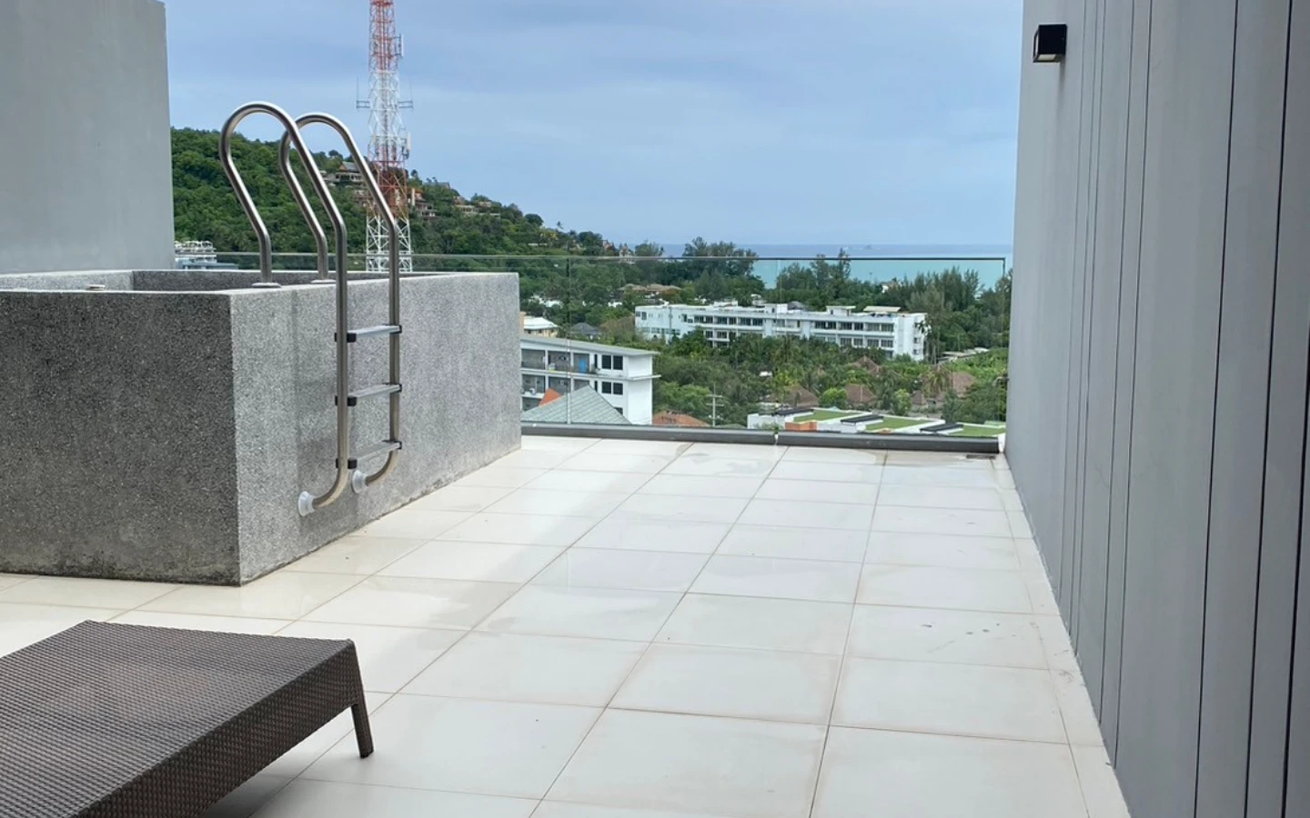 Large 1-Bedroom Sea View Condo for Sale at Panora Mida Grande Surin - D502
