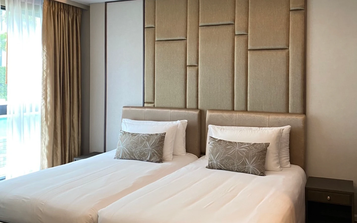 Interior view of Standard 1 Bedroom Condo for Sale at Panora Mida Grande Surin - D509