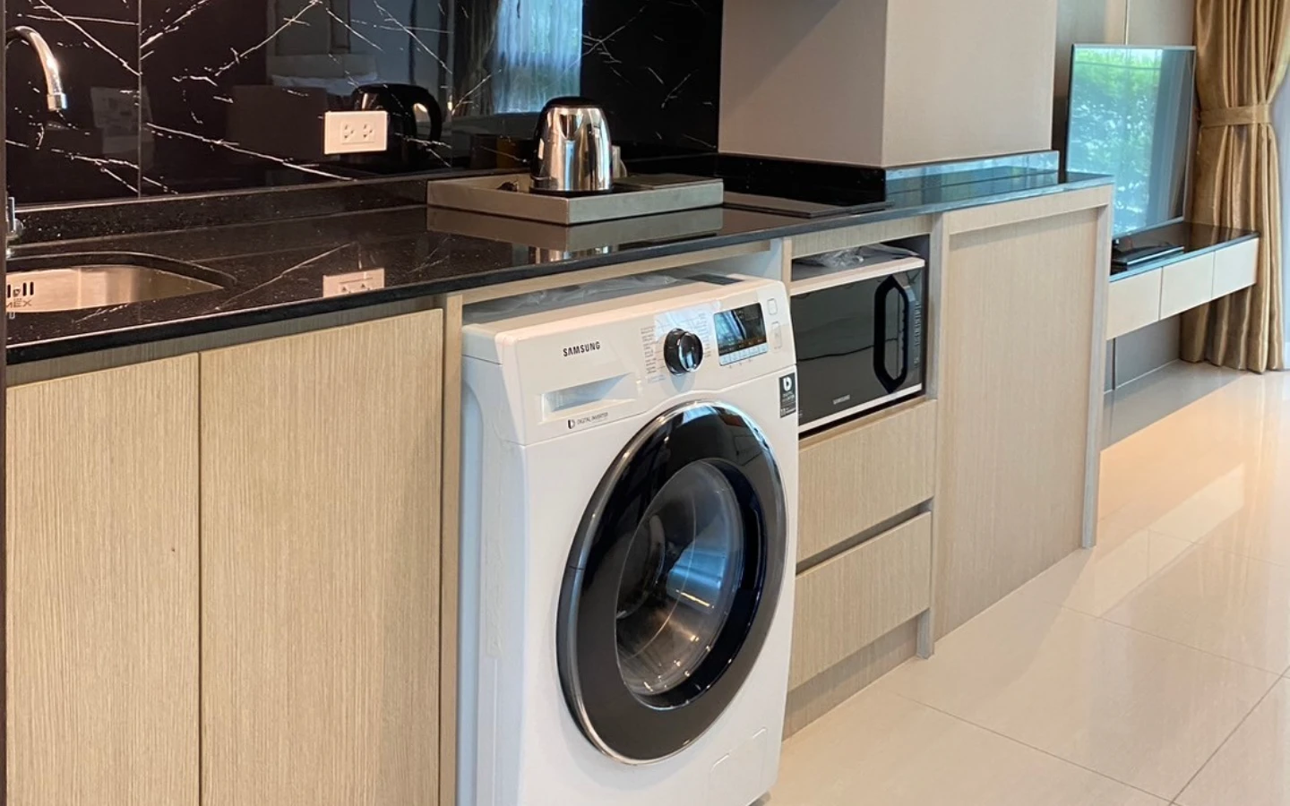 Interior view of One Bedroom Condo for Sale at Panora Mida Grande Surin - D512