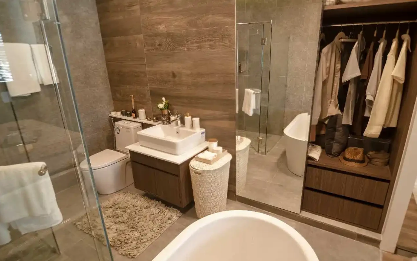 Interior view of 2 Bedroom Condo for Sale in Proud Residences Karon
