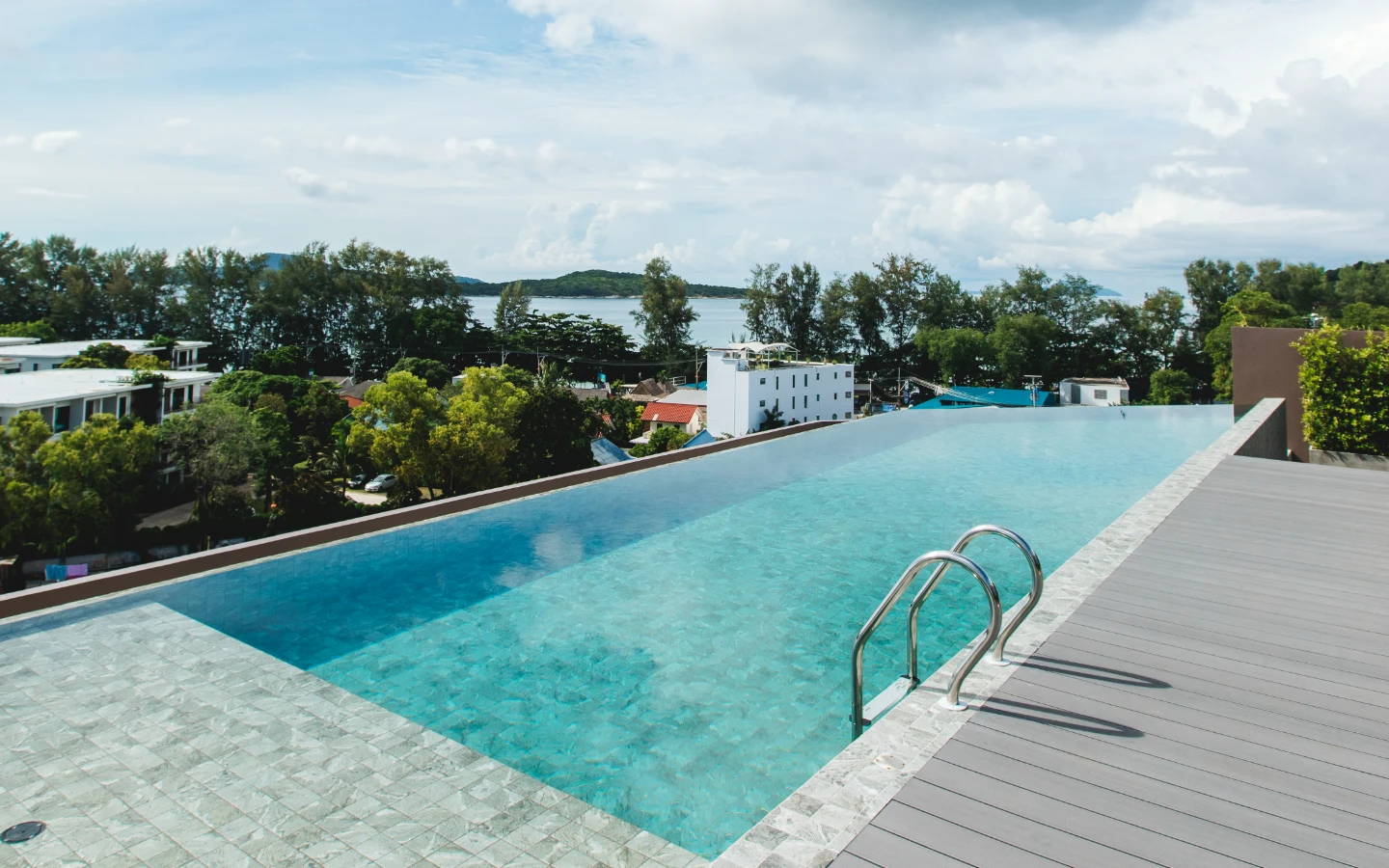 Superior 1 Bedroom Apartment for Sale at Proud Condominium