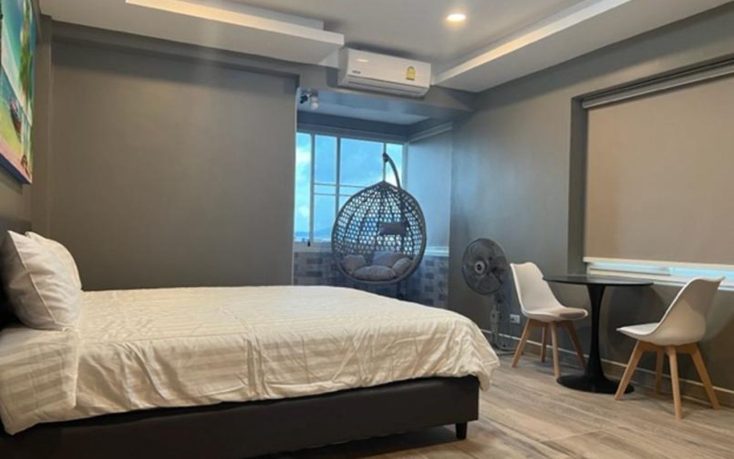 Interior view of Affordable Freehold 1 Bedroom Condo for Sale at Patong Condotel