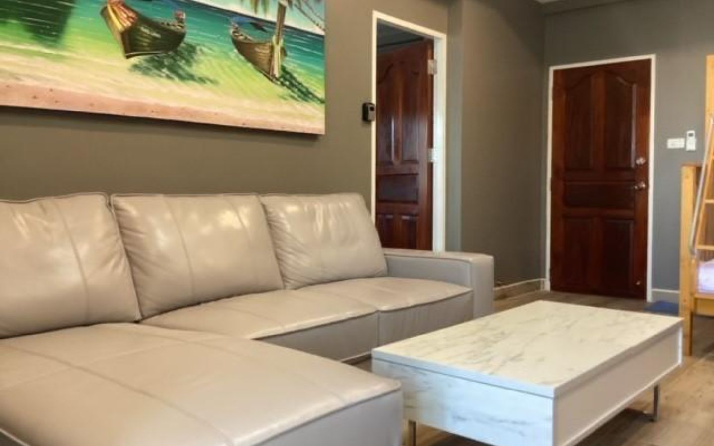 Interior view of Affordable Freehold 1 Bedroom Condo for Sale at Patong Condotel