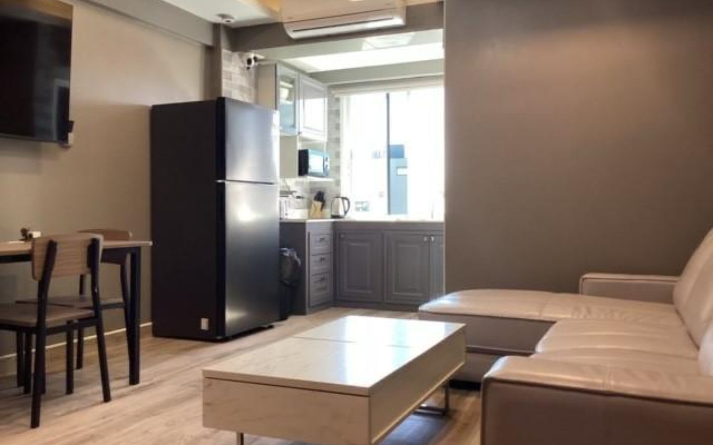Interior view of Affordable Freehold 1 Bedroom Condo for Sale at Patong Condotel