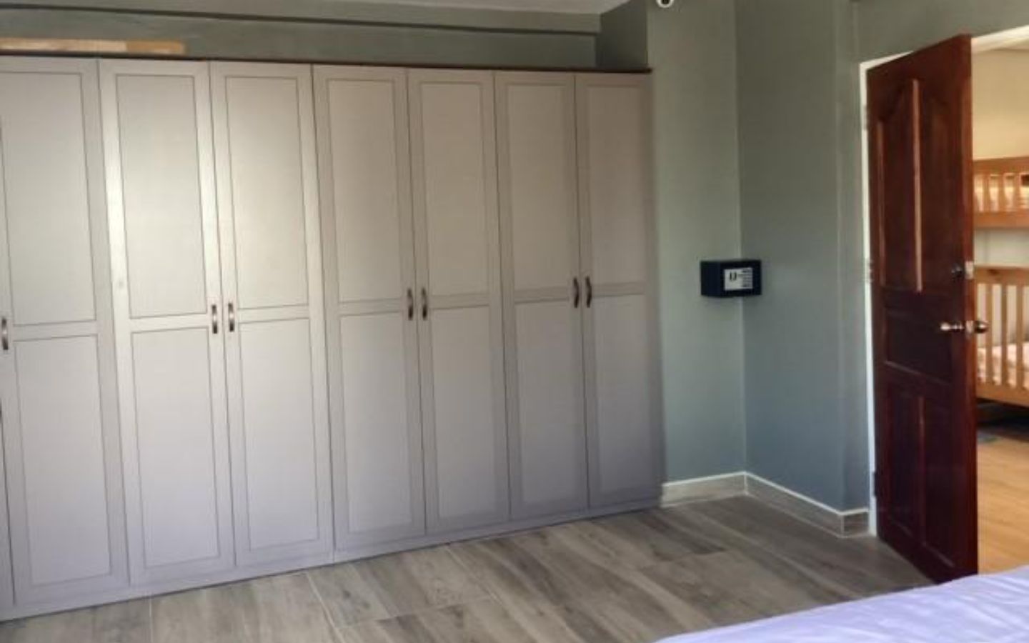 Interior view of Affordable Freehold 1 Bedroom Condo for Sale at Patong Condotel