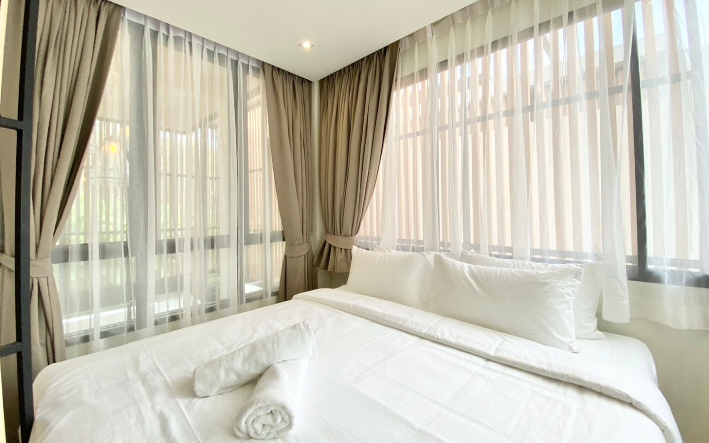 Interior view of 3 Bedroom Diamond Villa for Sale in Cherngtalay - Ready to Move In